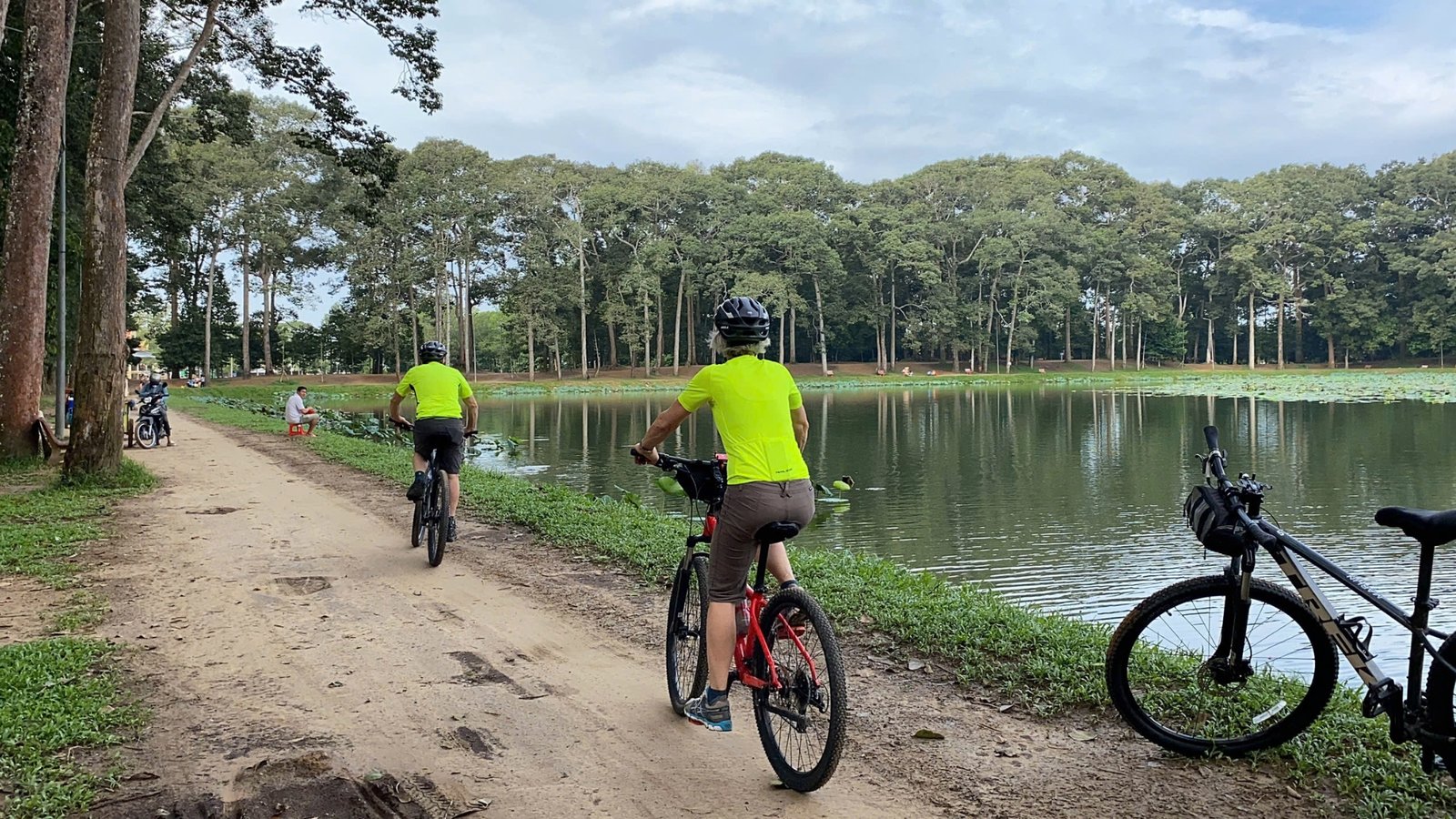 Cambodia Cycling Tour 10 Days